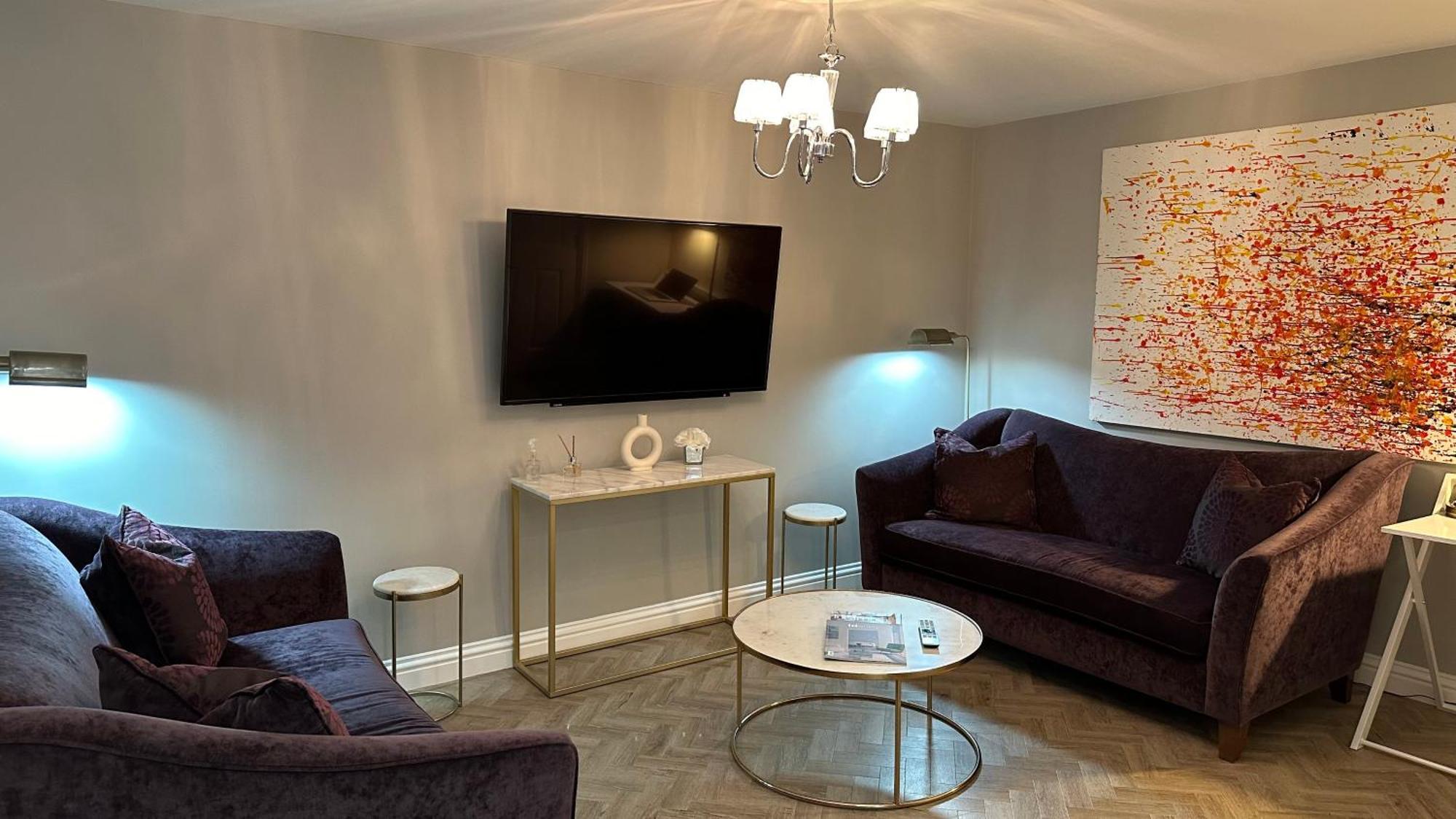 Harper Luxe Serviced Apartments ダンスタブル エクステリア 写真