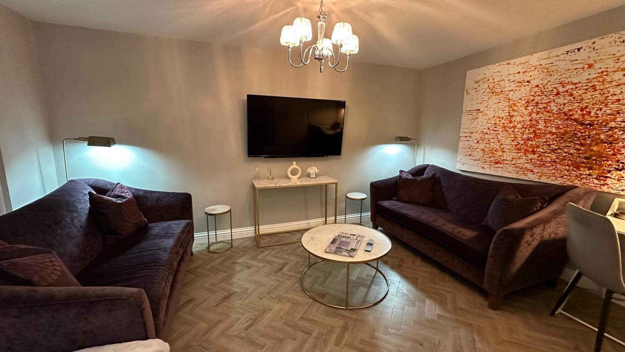 Harper Luxe Serviced Apartments ダンスタブル エクステリア 写真