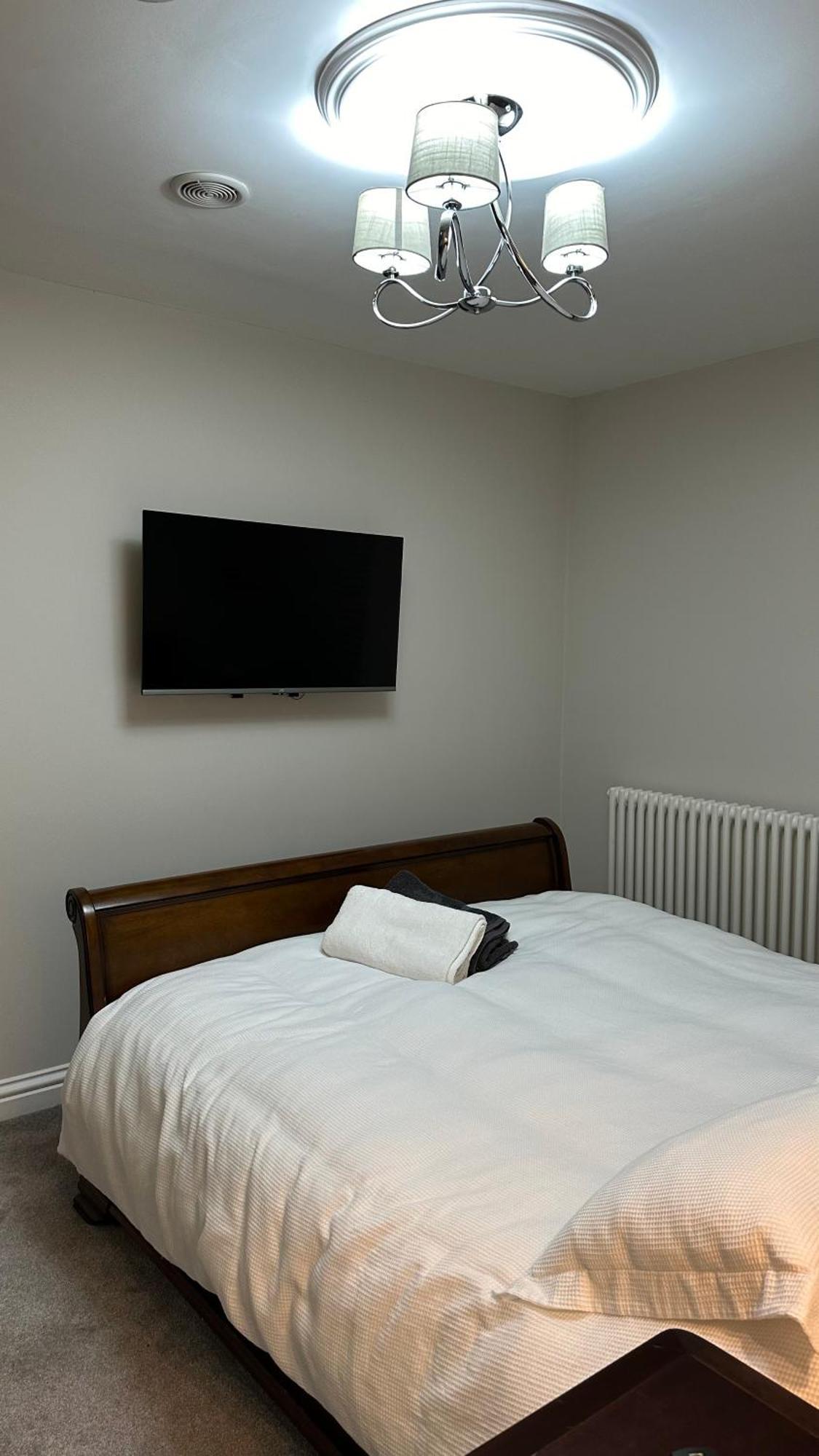 Harper Luxe Serviced Apartments ダンスタブル エクステリア 写真