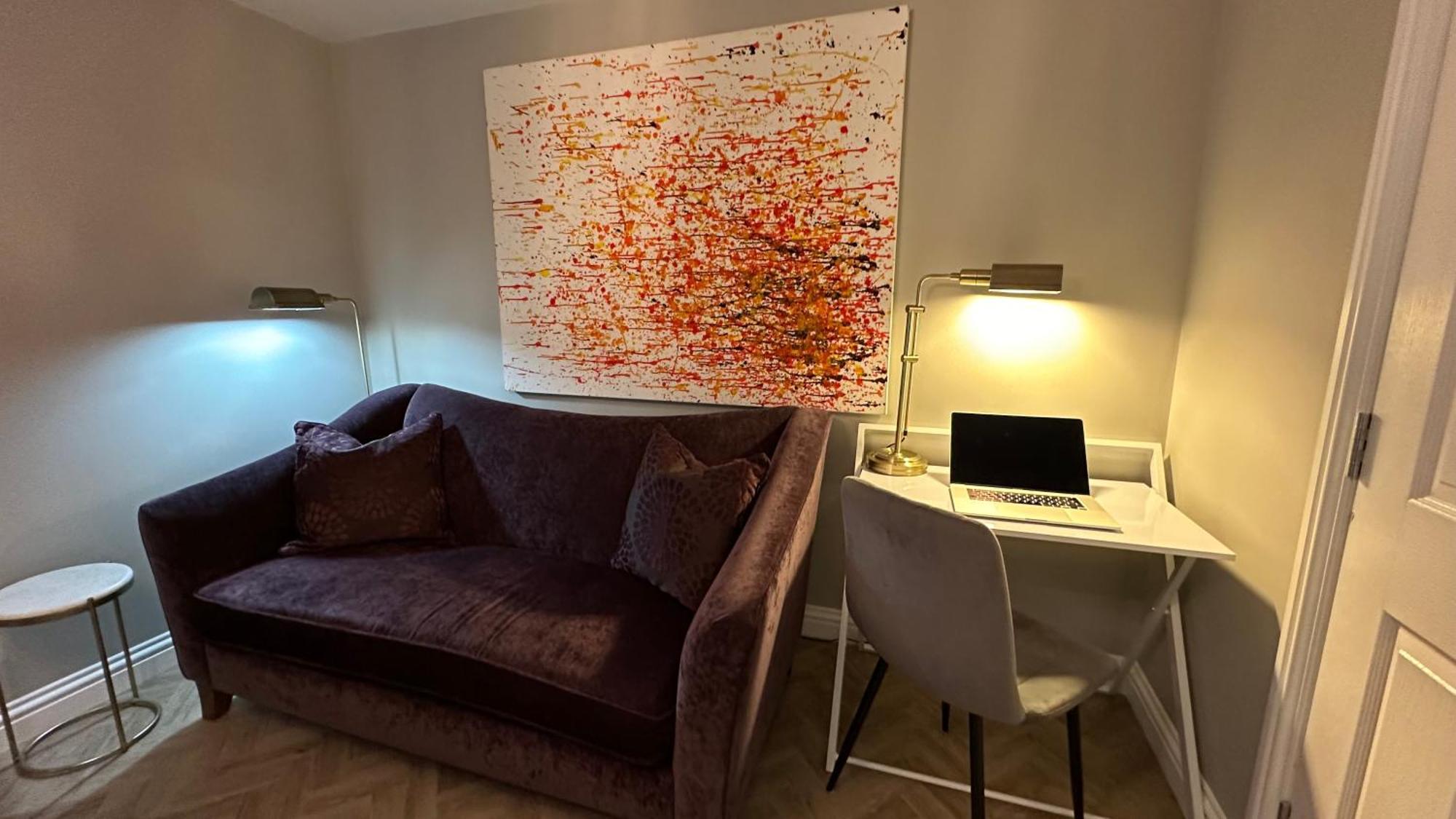 Harper Luxe Serviced Apartments ダンスタブル エクステリア 写真