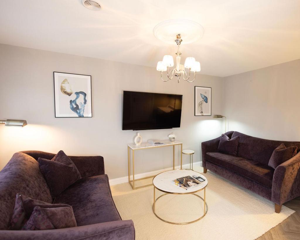 Harper Luxe Serviced Apartments ダンスタブル エクステリア 写真