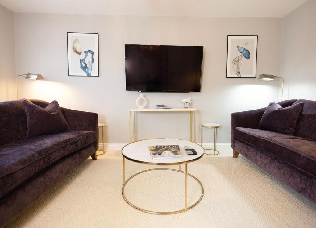 Harper Luxe Serviced Apartments ダンスタブル エクステリア 写真