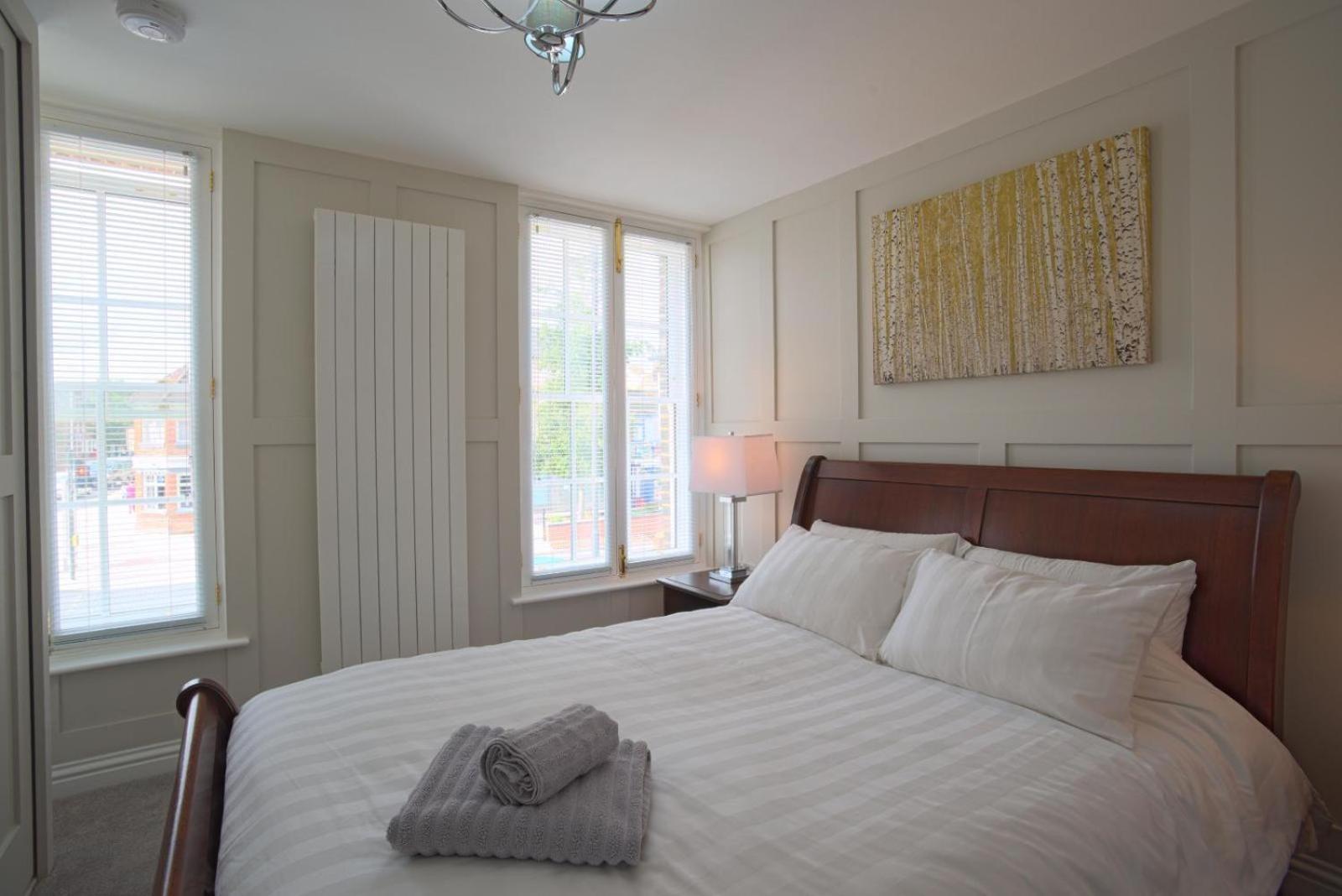 Harper Luxe Serviced Apartments ダンスタブル エクステリア 写真